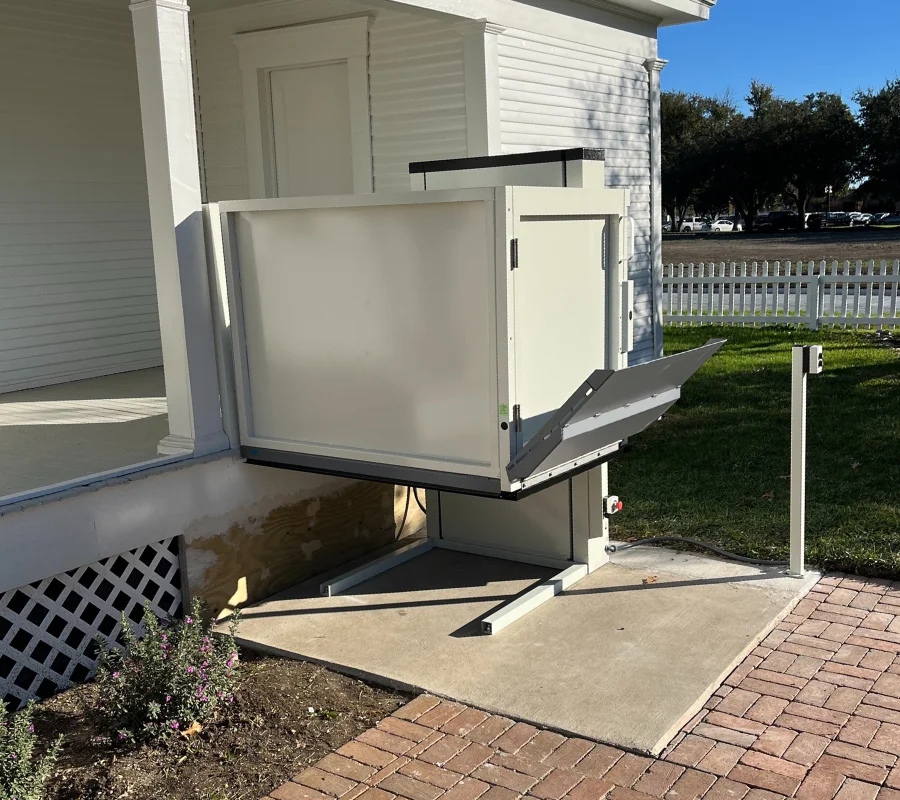 commercial vertical platform lifts